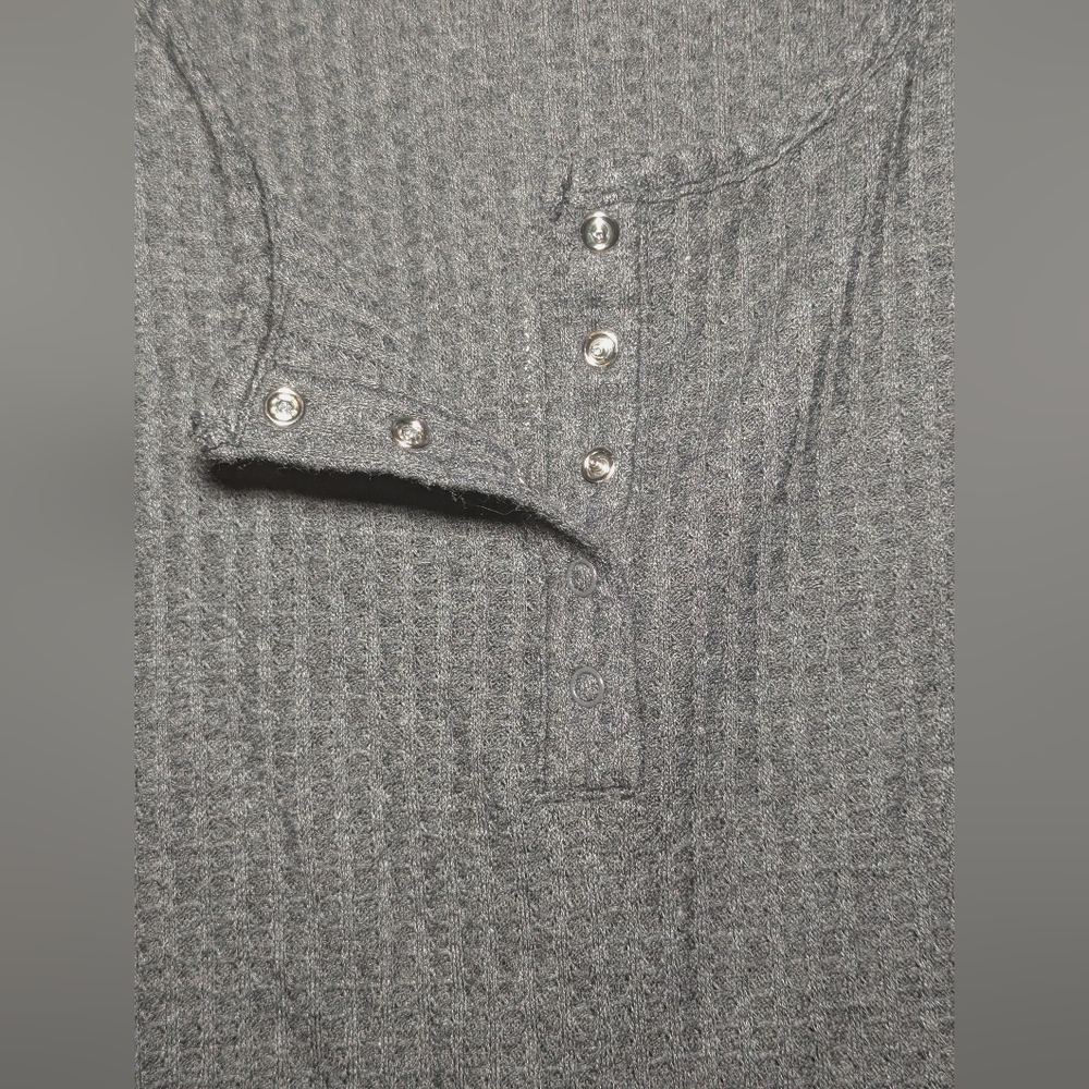 Torrid Gray Ribbed Henley Long Sleeve Top Size 3X - Picture 5 of 5